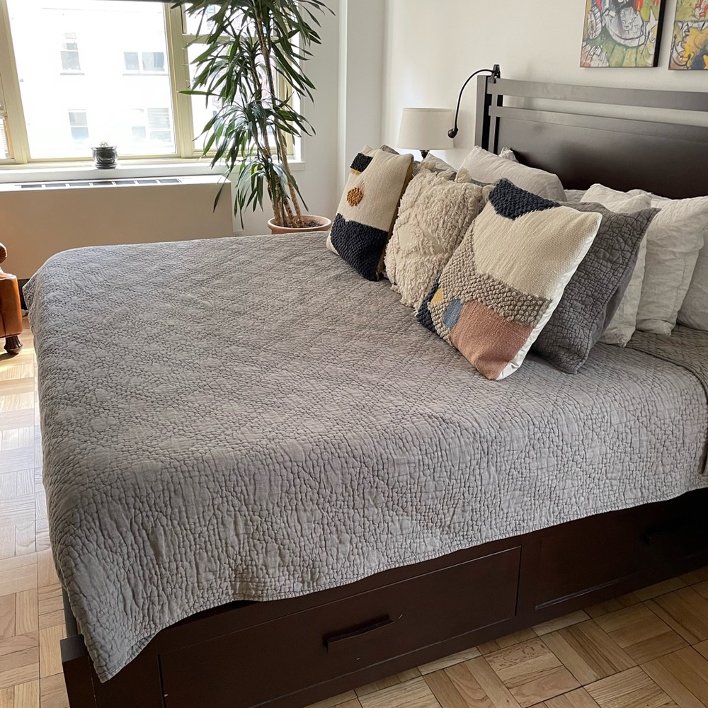 Restoration Hardware Belgian linen diamond stitch quilt & shams, king, graphite
